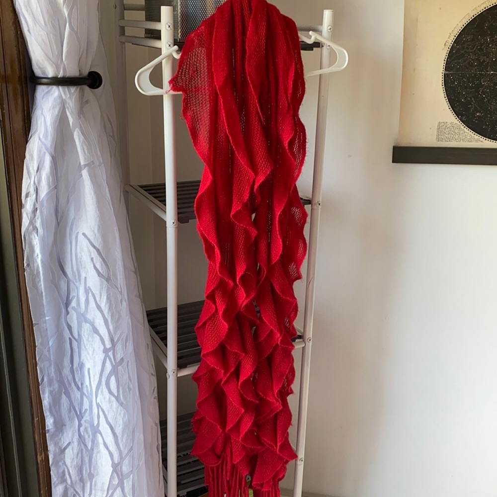 Red ruffles scarf